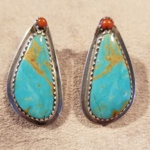 Navajo Turquoise SS Post Earrings with red s.o.
